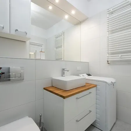 Luxury In -5- Free Parking Apartmán Lodž